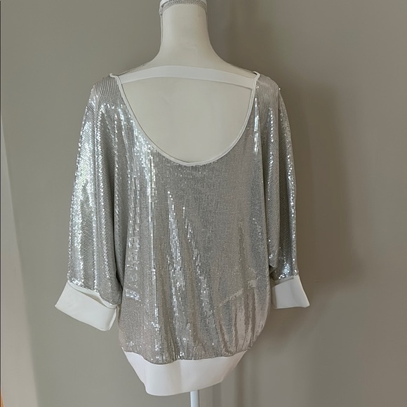 Skinnygirl Silver Sequin Blouse Size XL - Picture 3 of 8